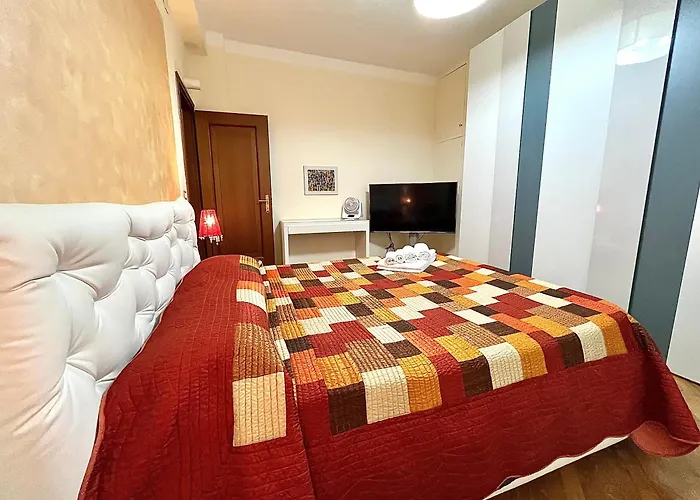 Puccini A 6 Minuti In Bus O Auto Dalla Stazione Apartamento La Spezia