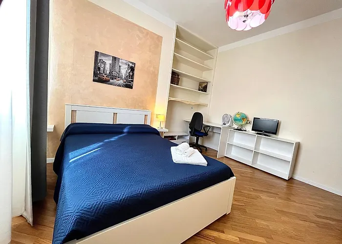 Puccini A 6 Minuti In Bus O Auto Dalla Stazione Apartamento La Spezia