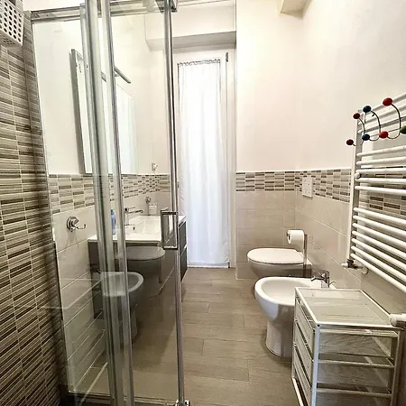 Puccini A 6 Minuti In Bus O Auto Dalla Stazione